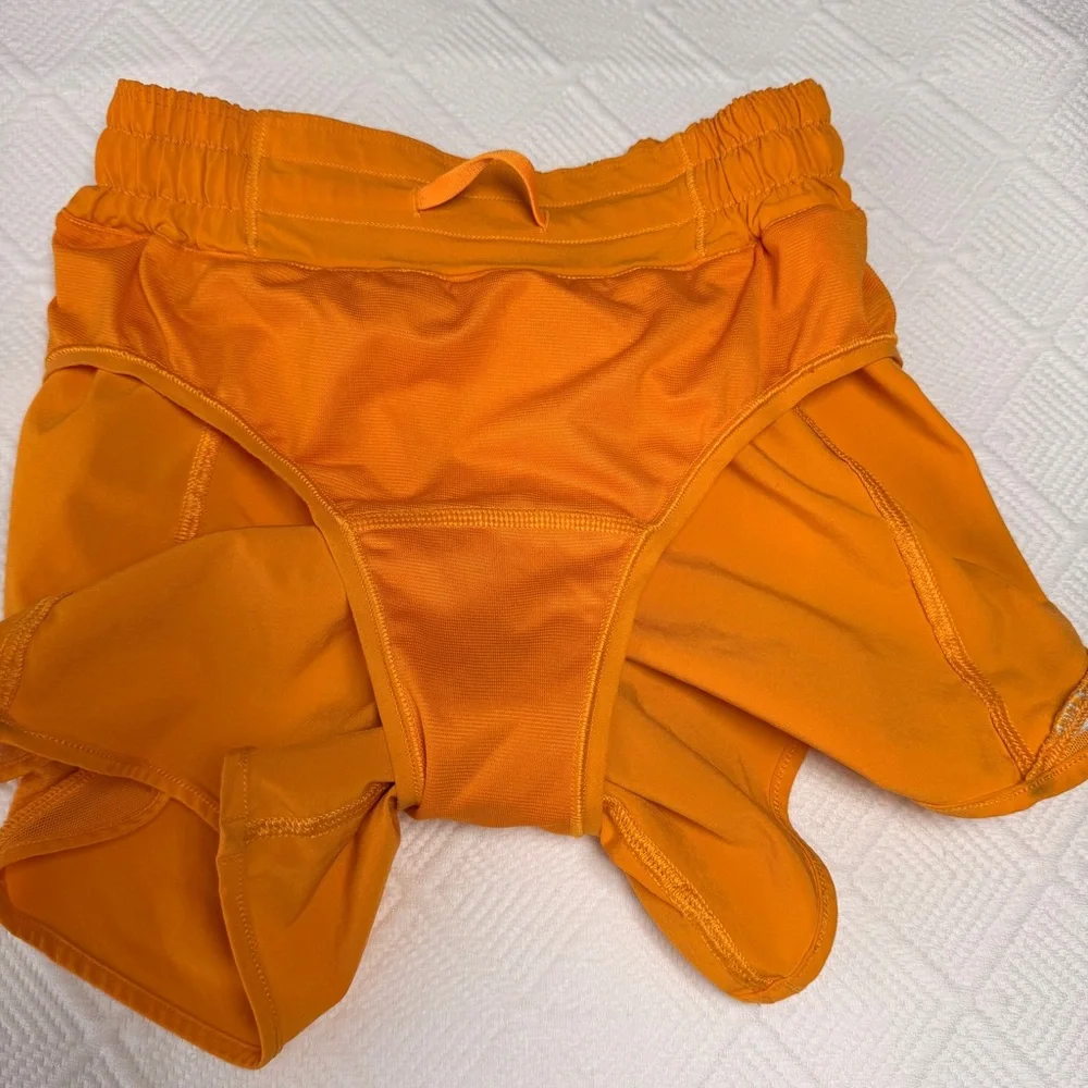 Lululemon Hot Hotty Shorts Size 2, Inseam 4”, Blue Yellow Multi, Lot of 3 - Picture 11 of 14